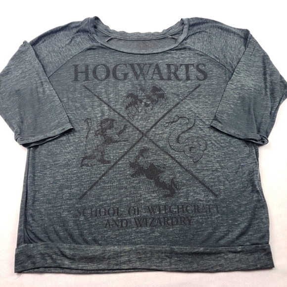Harry Potter sheer 3/4 sleeve Hogwarts top - Picture 1 of 6